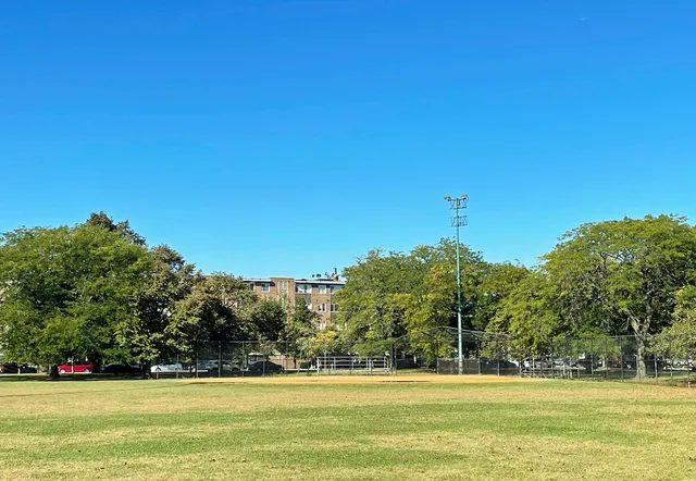 $175,000 | 1348 West Estes Avenue, Unit 3S, Chicago, IL 60626