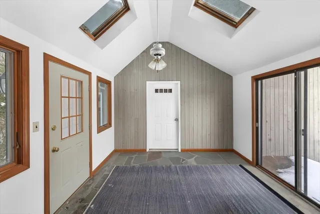 $899,900 | 21 South Bradford Road, Hingham, MA 02043