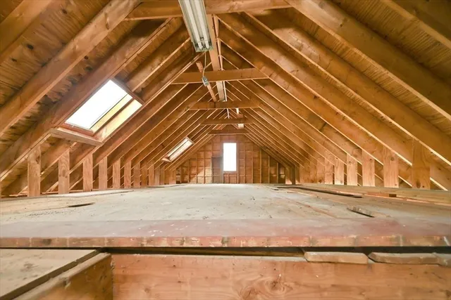 $899,900 | 21 South Bradford Road, Hingham, MA 02043