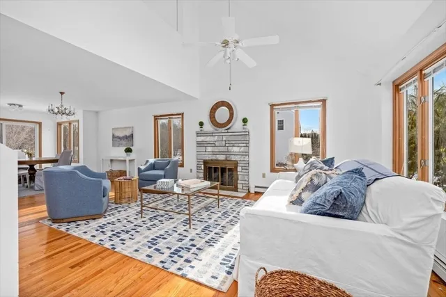$899,900 | 21 South Bradford Road, Hingham, MA 02043