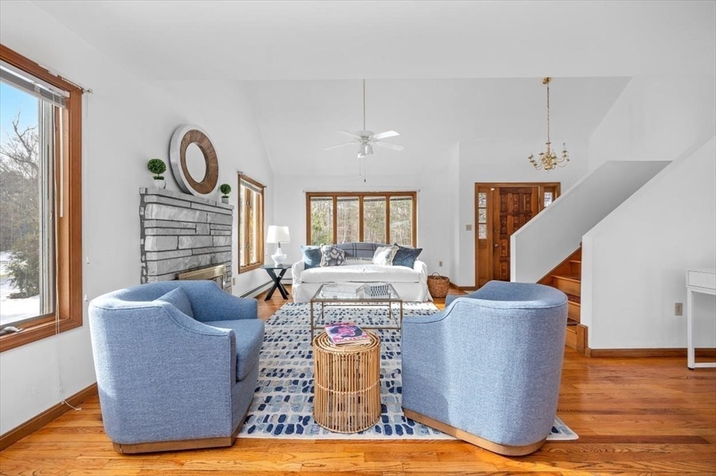 21 South Bradford Road Hingham, MA 02043 - Photo 6 of 37