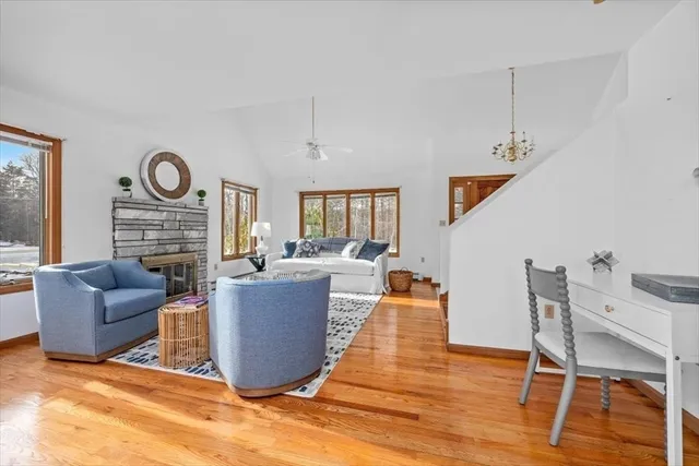 $899,900 | 21 South Bradford Road, Hingham, MA 02043