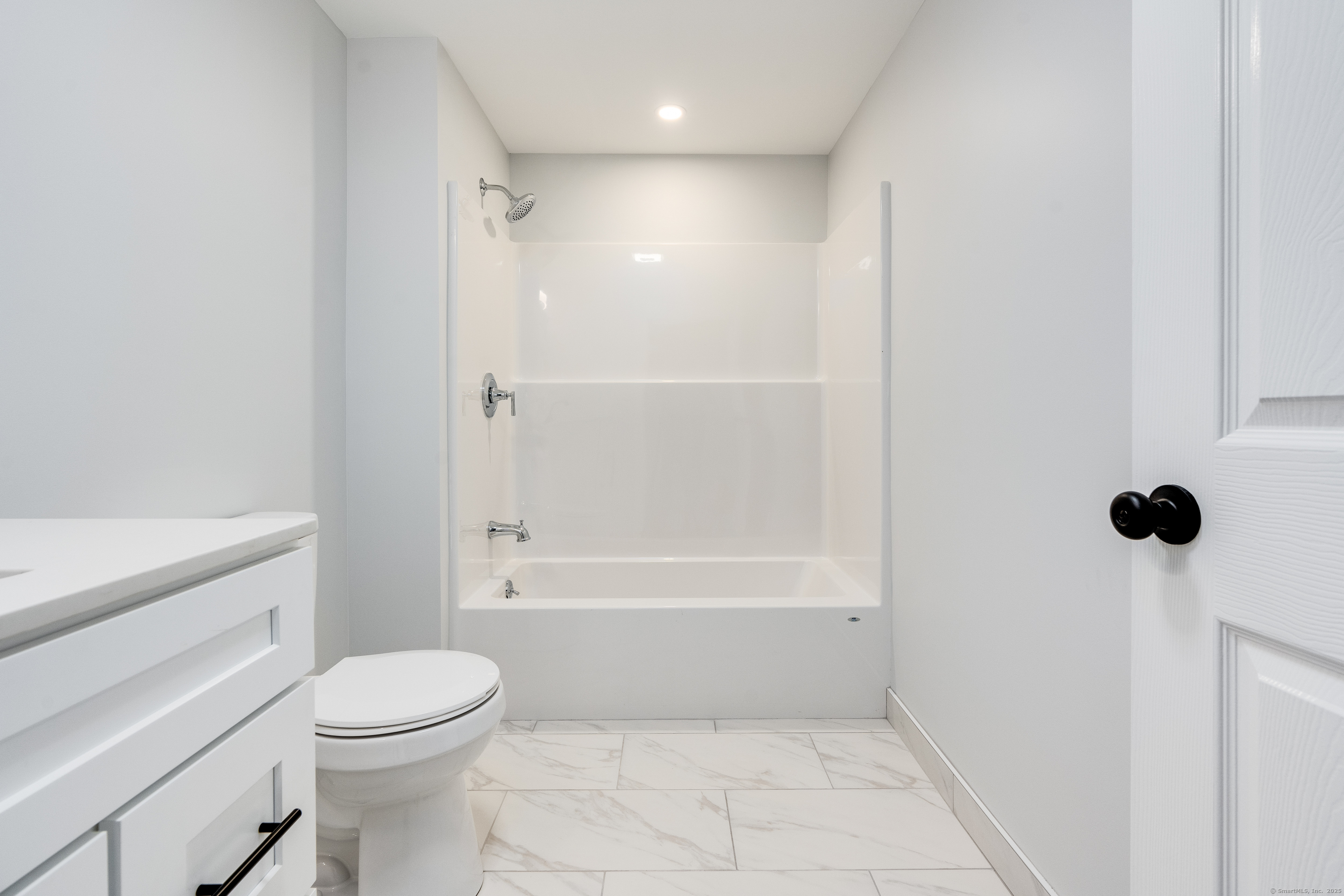 60 Goose Hill Road Chester, CT 06412 - Photo 15 of 35 a bathroom with a shower a toilet and a tub