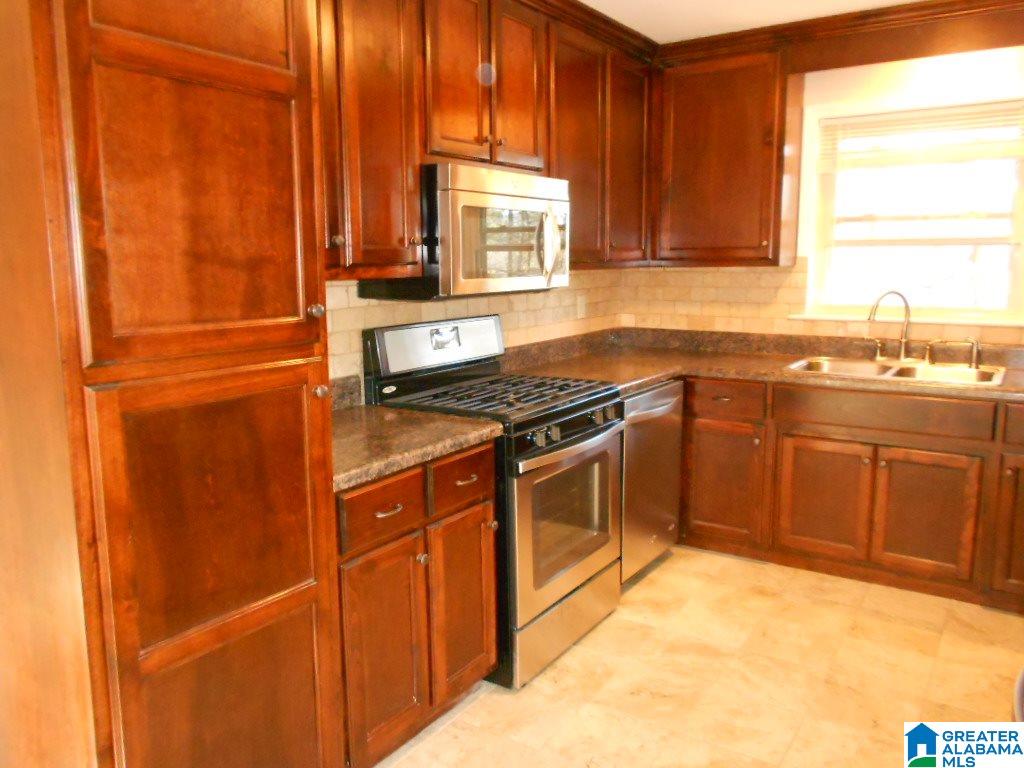 6742 Old Springville Road Pinson, AL 35126 - Photo 9 of 24