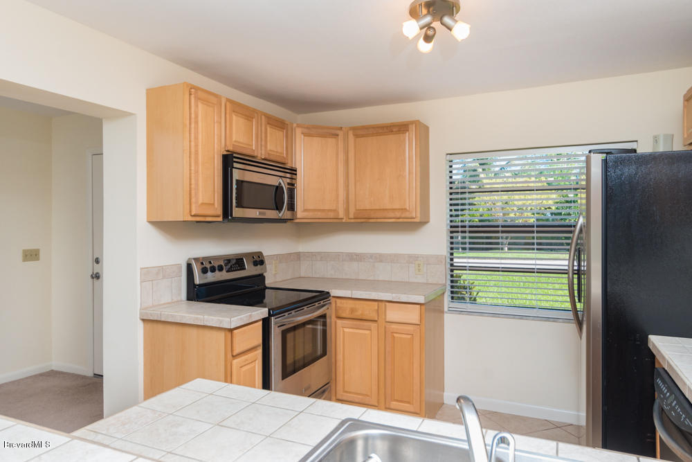 142 Atlantic Avenue Indialantic, FL 32903 - Photo 7 of 17 7