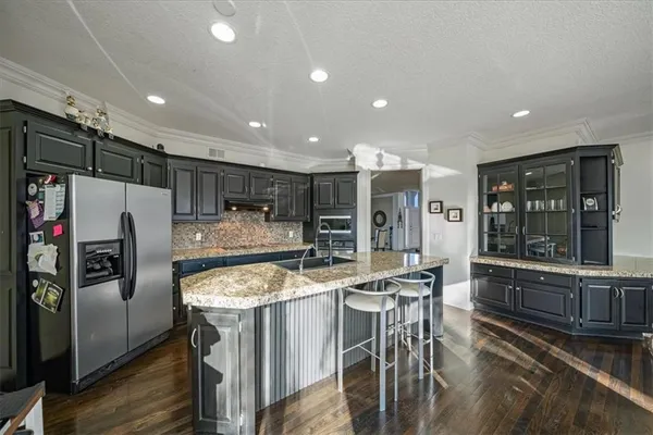 $880,000 | 12711 Woodson Street, Overland Park, KS 66209