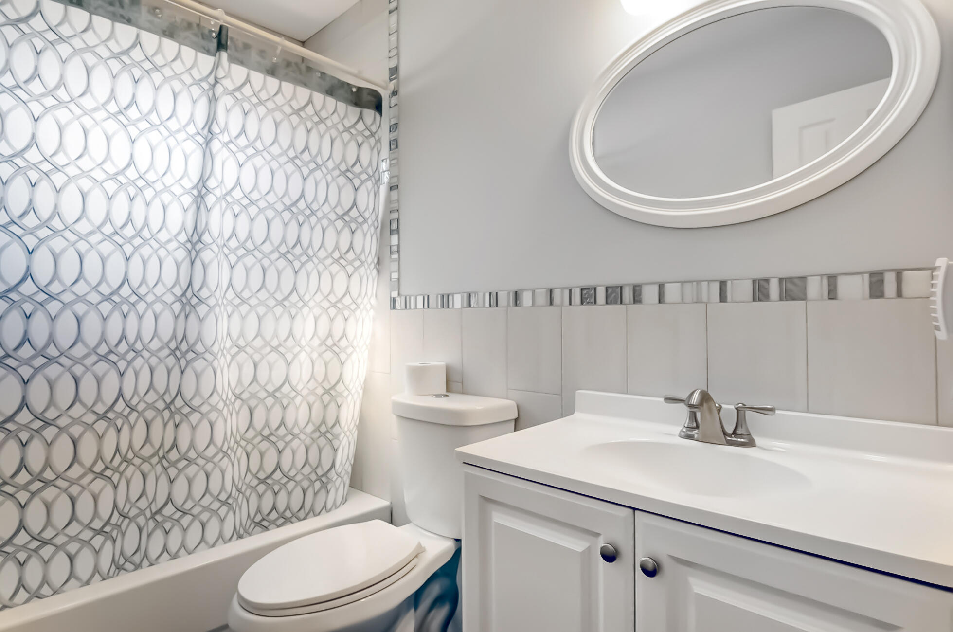 3002 Dunlin Road Delray Beach, FL 33444 - Photo 12 of 17 bathroom