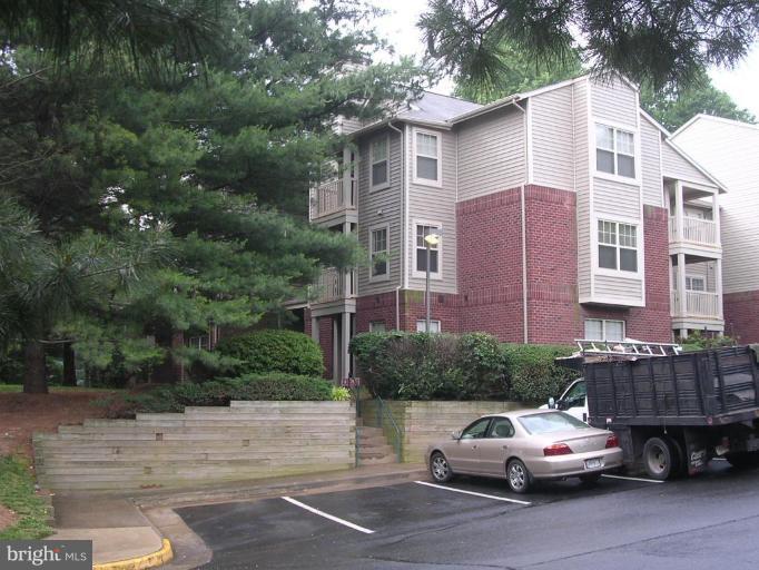 1781 Jonathan Way, Unit 1781A Reston, VA 20190 - Photo 11 of 19 Exterior #3