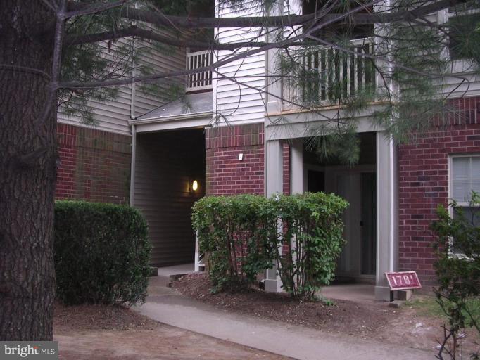 1781 Jonathan Way, Unit 1781A Reston, VA 20190 - Photo 10 of 19 Exterior #2
