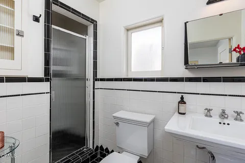 $1,900,000 | 3177 Lake Hollywood Drive, Los Angeles, CA 90068