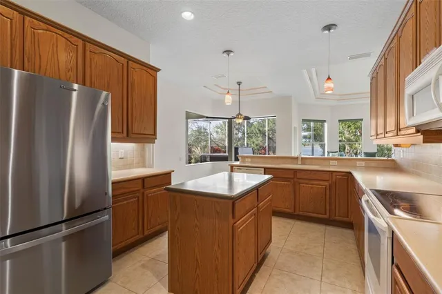 $650,000 | 10 Heron Drive, Palm Coast, FL 32137