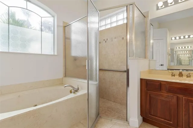 $650,000 | 10 Heron Drive, Palm Coast, FL 32137