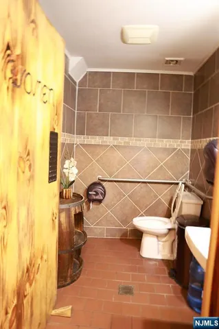 $820,000 | 237 Haledon Avenue, Haledon, NJ 07508