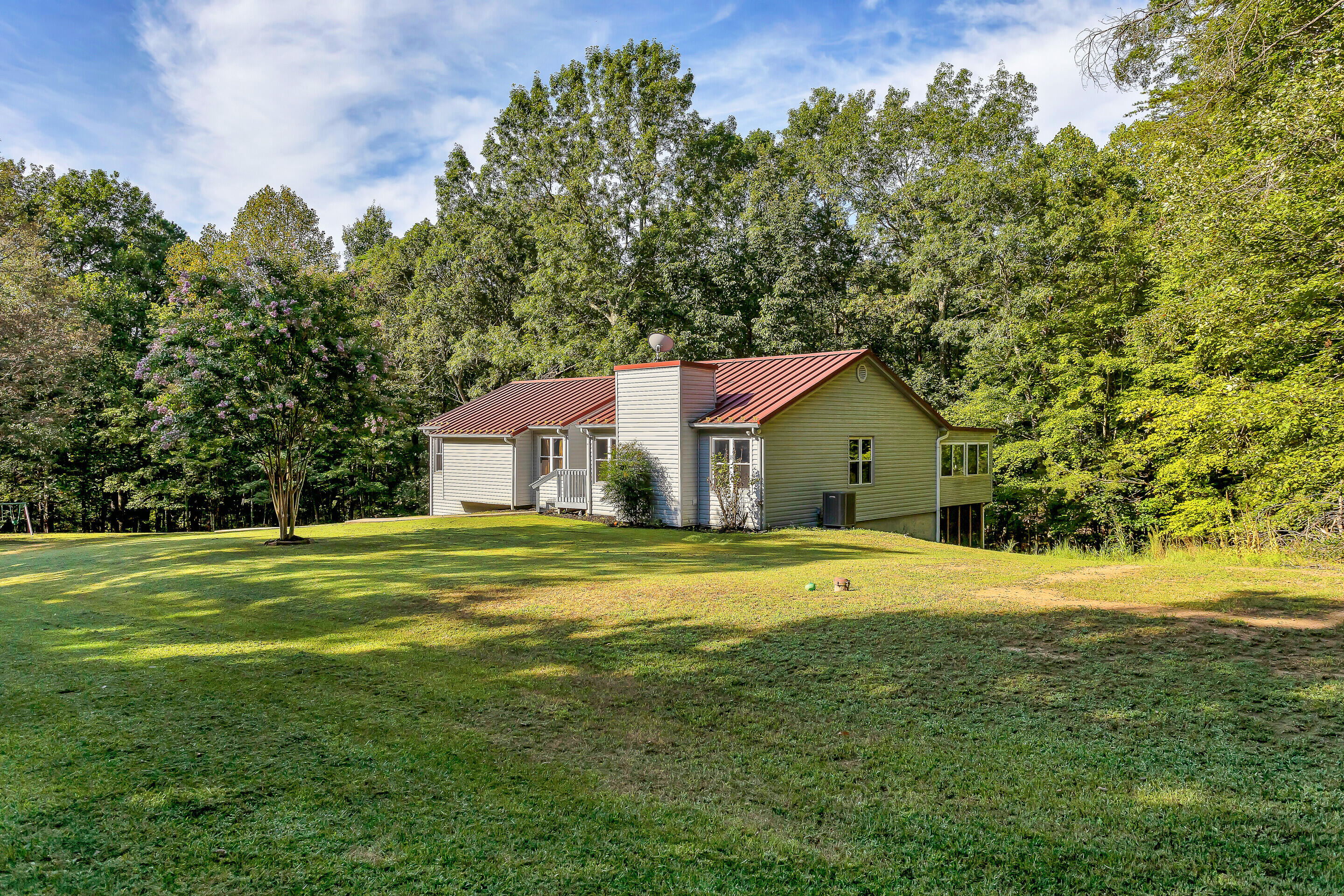 2224 Timberview Road Roanoke, VA 24019 - Photo 3 of 42 03_2224_Timberview_rd_03_mls