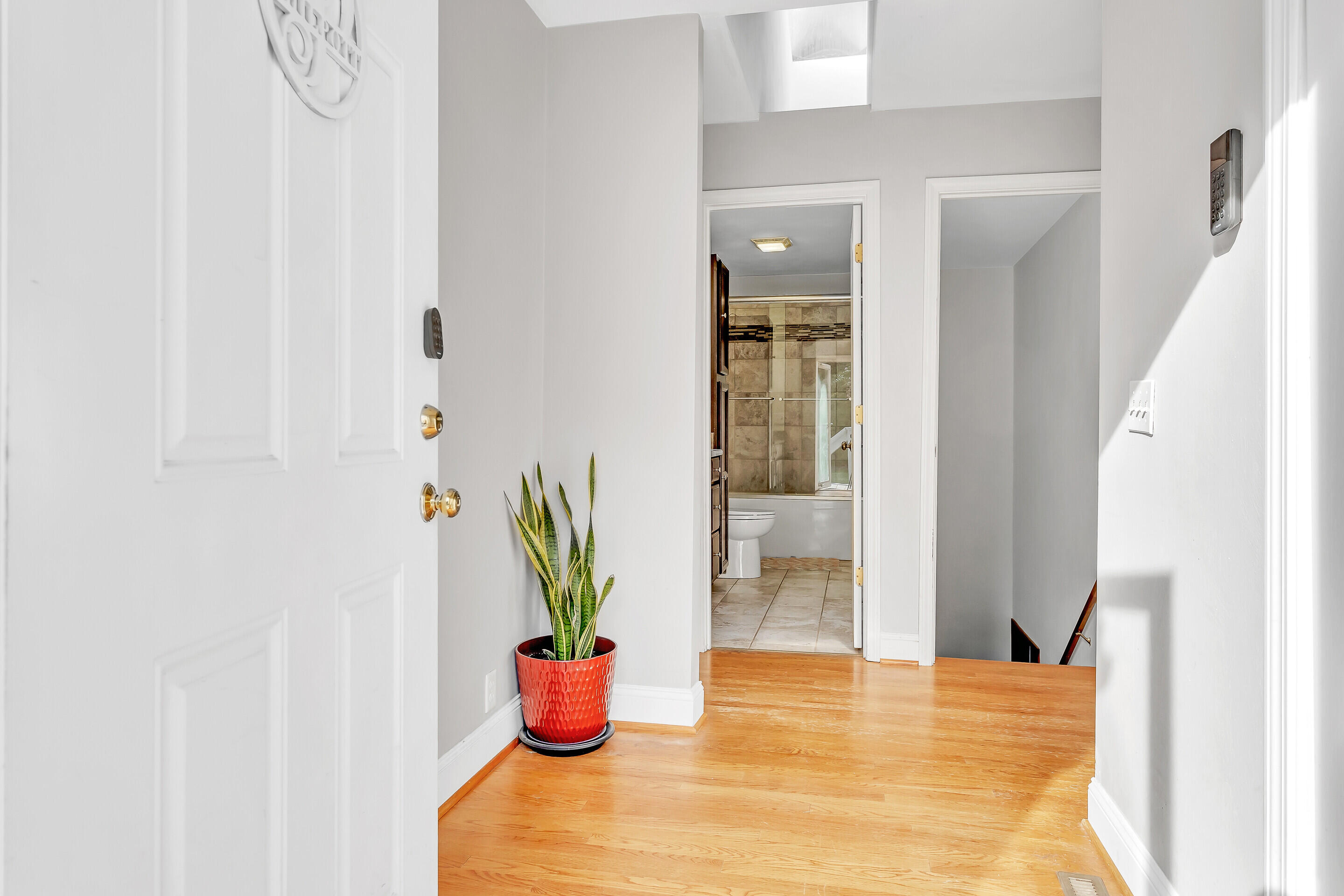 2224 Timberview Road Roanoke, VA 24019 - Photo 5 of 42 05_2224_Timberview_rd_05_mls
