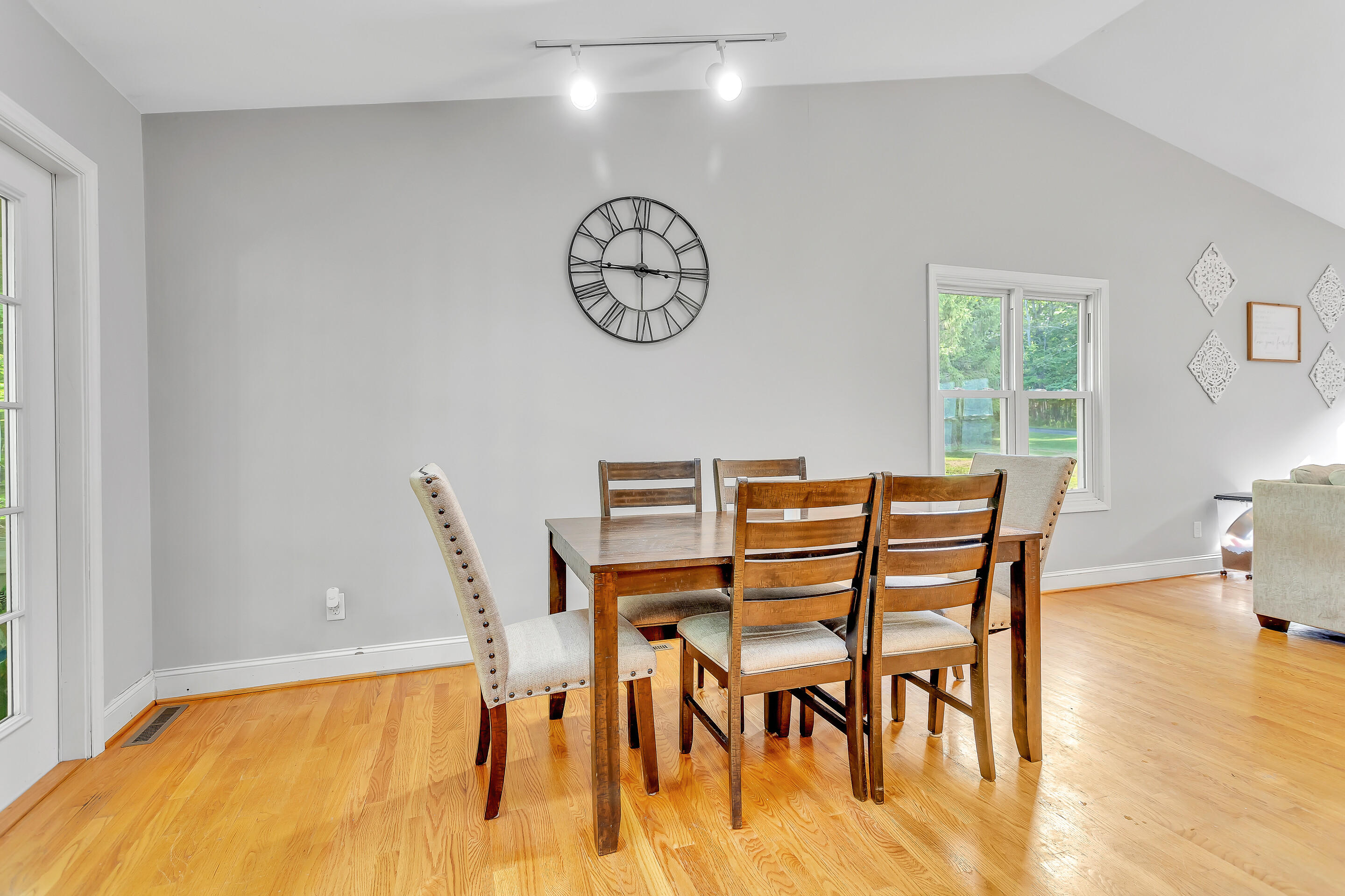 2224 Timberview Road Roanoke, VA 24019 - Photo 10 of 42 10_2224_Timberview_rd_10_mls