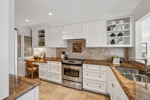 $1,095,000 | 115 Eucalyptus Knoll Street, Mill Valley, CA 94941