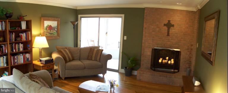 8013 Langbrook Road Springfield, VA 22152 - Photo 2 of 15 Interior (General)