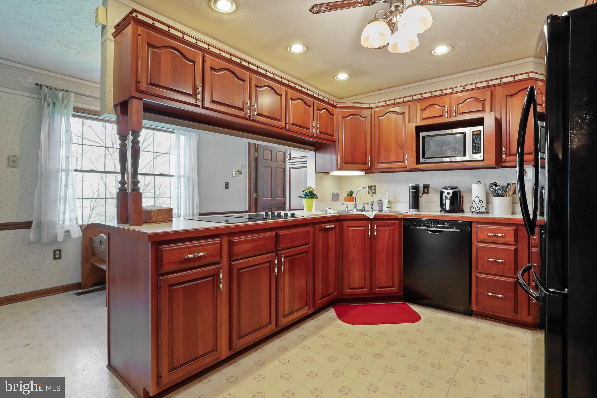 144 Gloucester Road Front Royal, VA 22630 - Photo 11 of 58 Kitchen