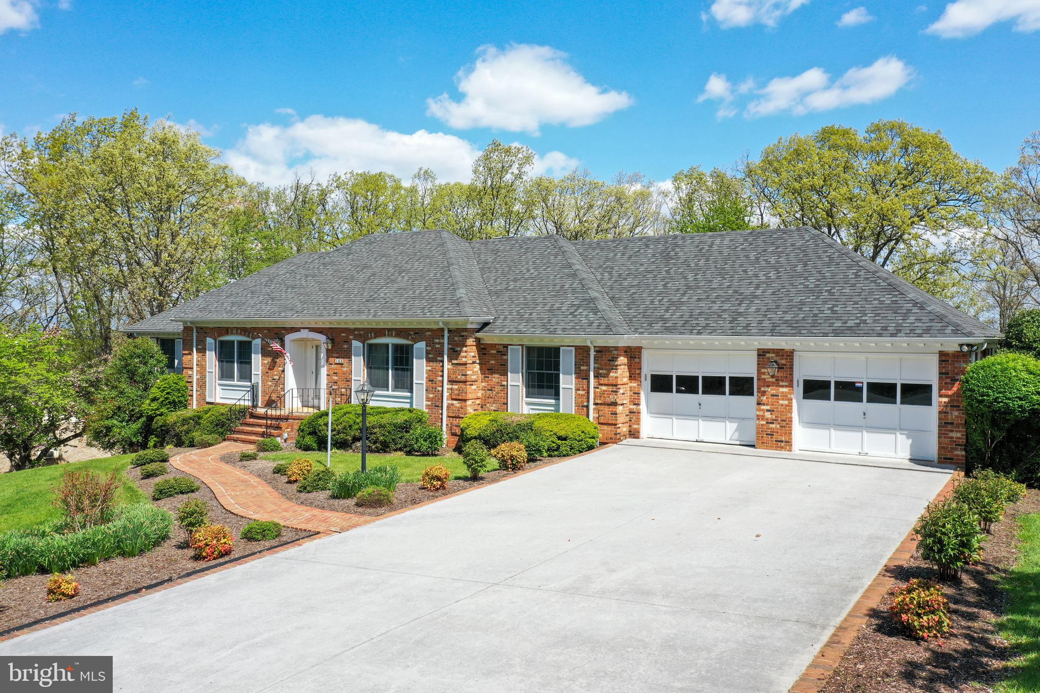 144 Gloucester Road Front Royal, VA 22630 - Photo 2 of 58