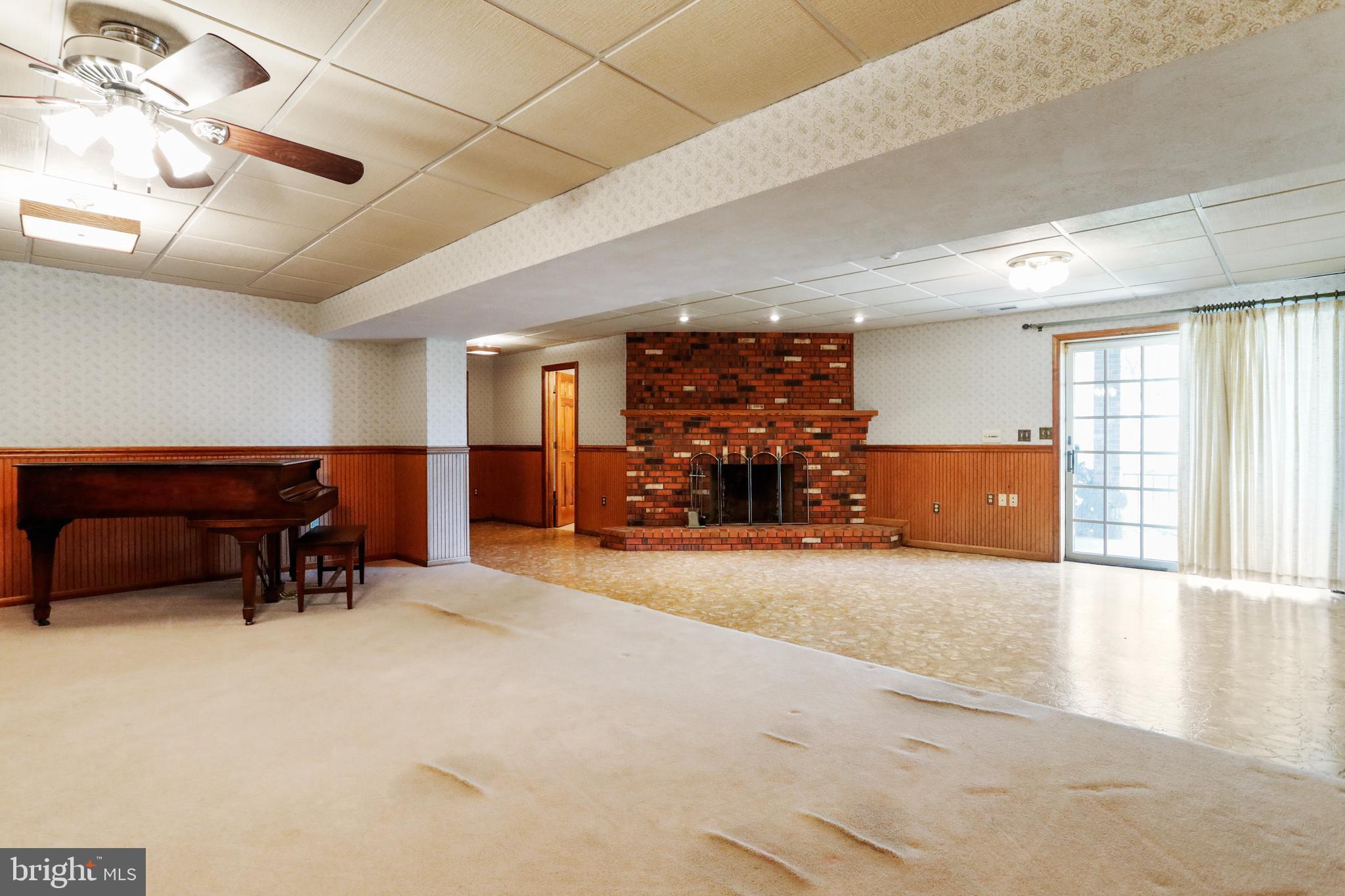 144 Gloucester Road Front Royal, VA 22630 - Photo 32 of 58 Lower level Den