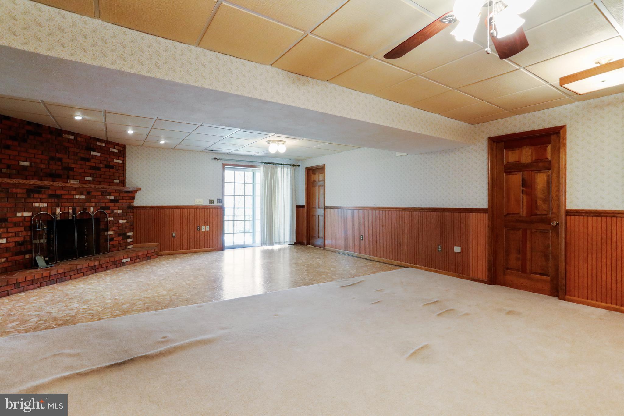 144 Gloucester Road Front Royal, VA 22630 - Photo 33 of 58 Lower level Den