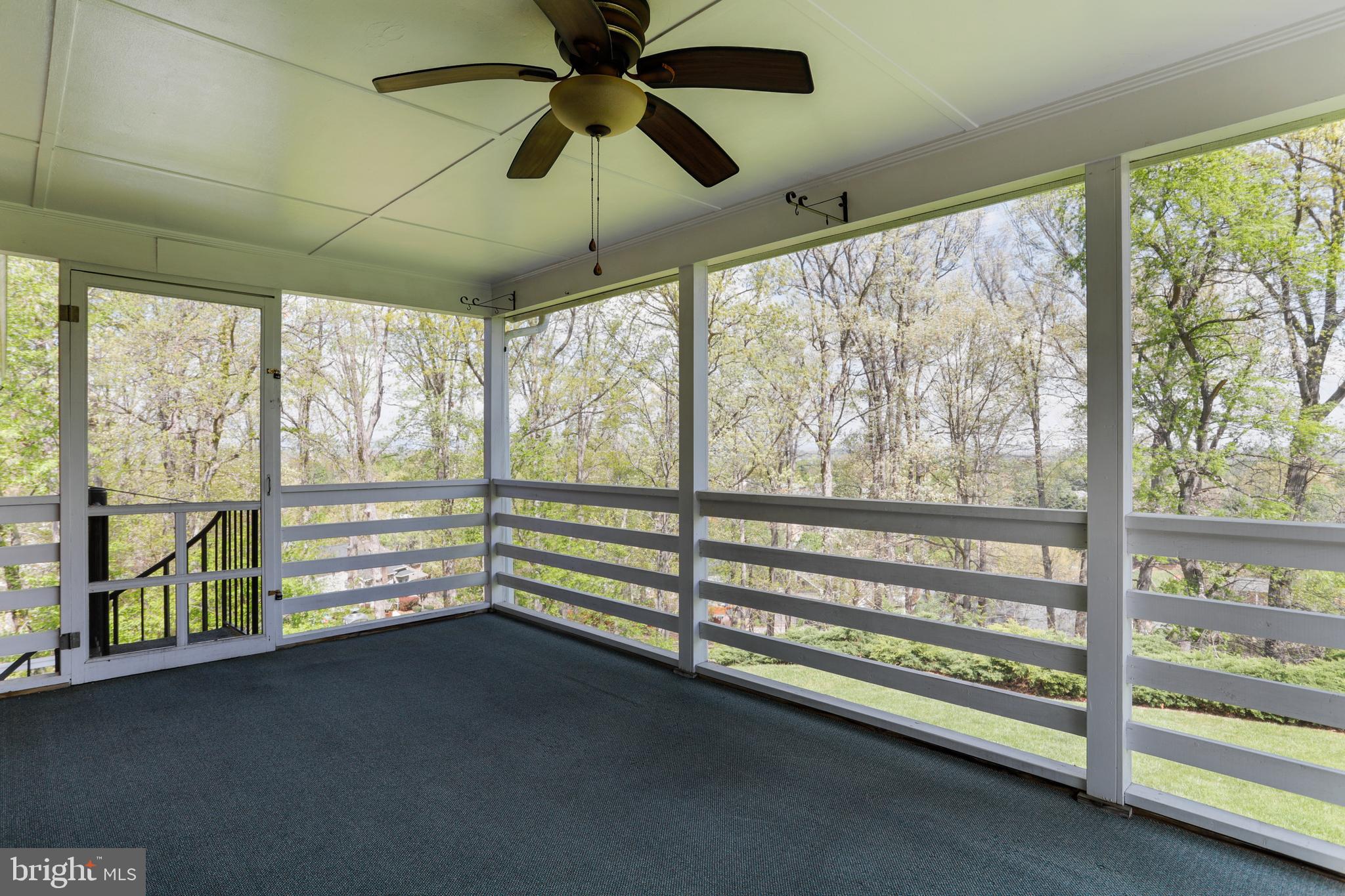 144 Gloucester Road Front Royal, VA 22630 - Photo 40 of 58 Screened-in porch