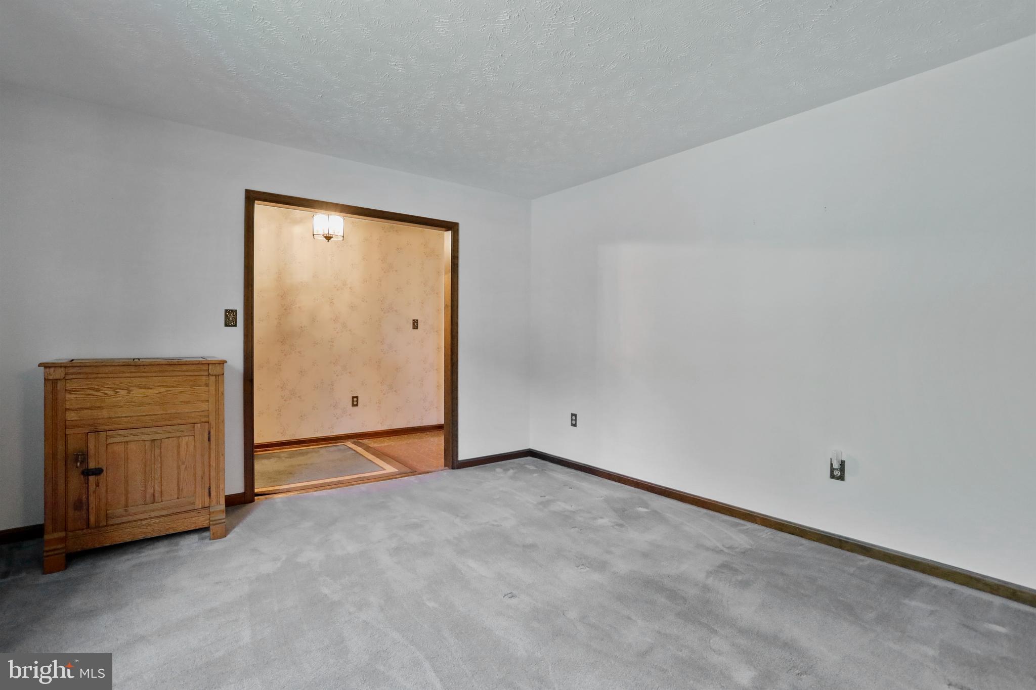 144 Gloucester Road Front Royal, VA 22630 - Photo 5 of 58 Family Room