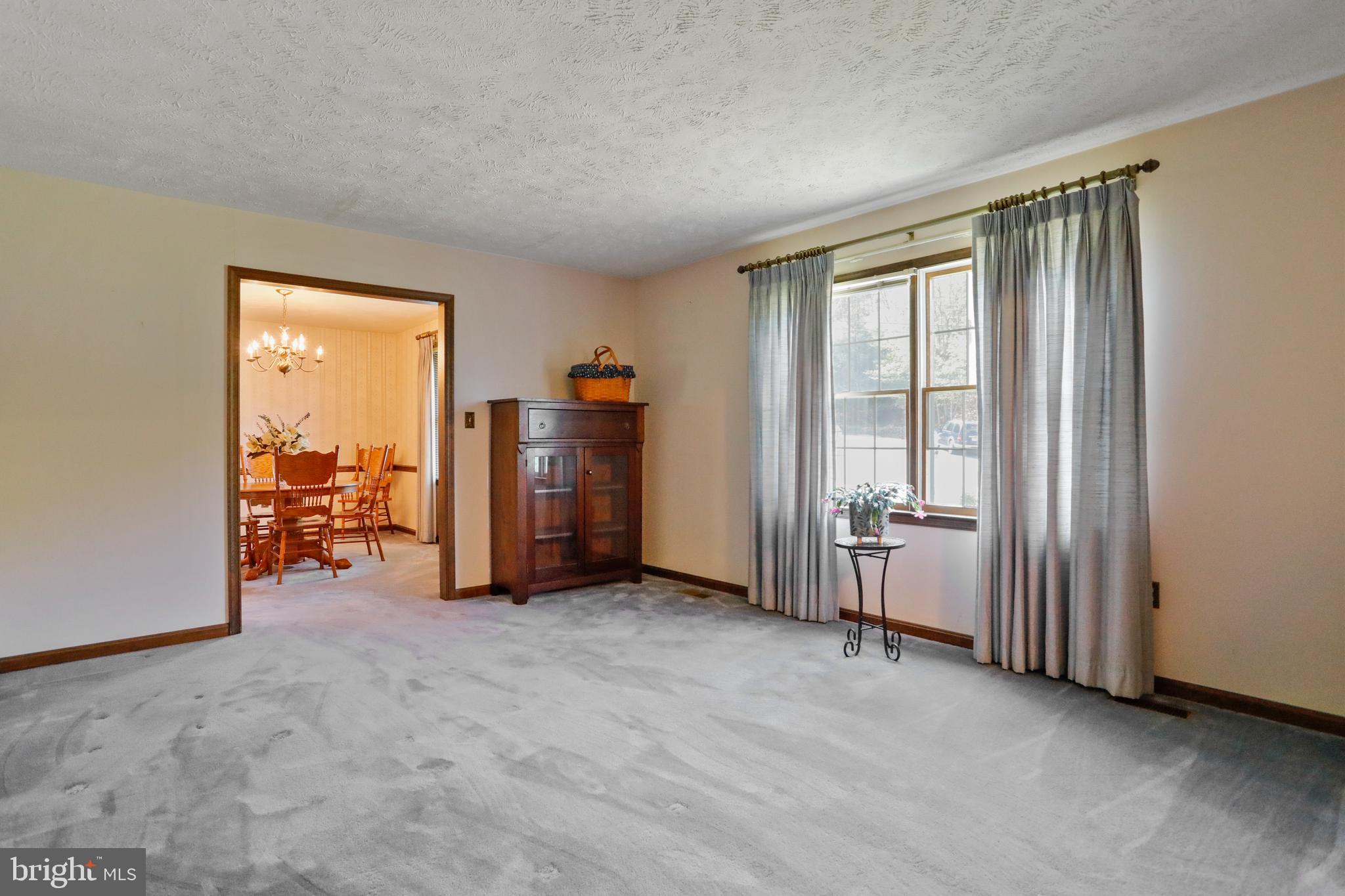 144 Gloucester Road Front Royal, VA 22630 - Photo 6 of 58 Family Room