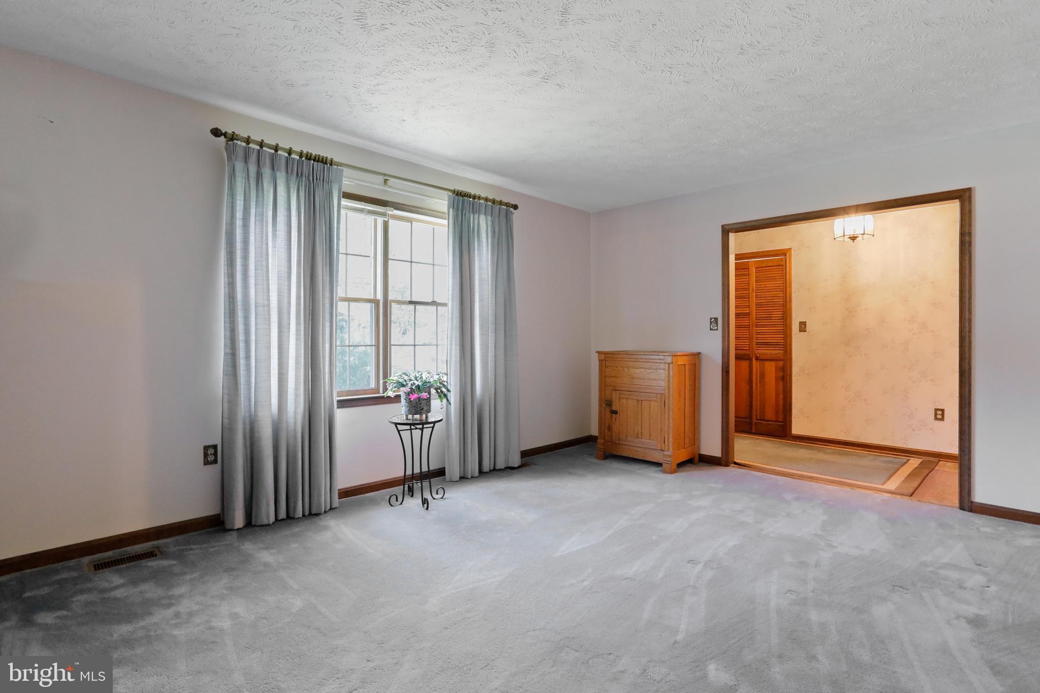 144 Gloucester Road Front Royal, VA 22630 - Photo 7 of 58 Family Room