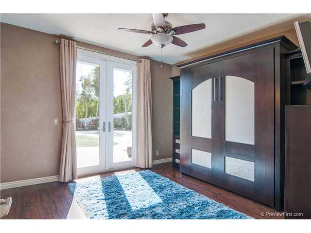 15396 Broad Oaks Road El Cajon, CA 92021 - Photo 11 of 25 GUEST BEDROOM ON 1ST FLOOR WITH PRIVATE FULL BATH AND WALK IN CLOSET