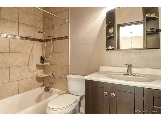 15396 Broad Oaks Road El Cajon, CA 92021 - Photo 16 of 25 HALL BATH UPSTAIRS