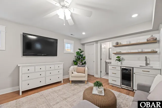 $750,000 | 527 West Eden Street, Kill Devil Hills, NC 27948