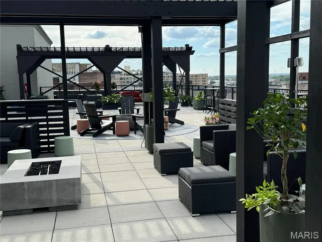 $1,160 | 1000 Washington Avenue, Unit 421, St. Louis, MO 63101