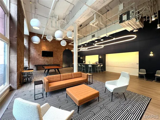 $1,160 | 1000 Washington Avenue, Unit 421, St. Louis, MO 63101