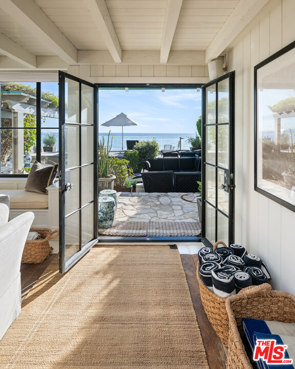 23618 Malibu Colony Road, Unit 56 Malibu, CA 90265 - Photo 4 of 18