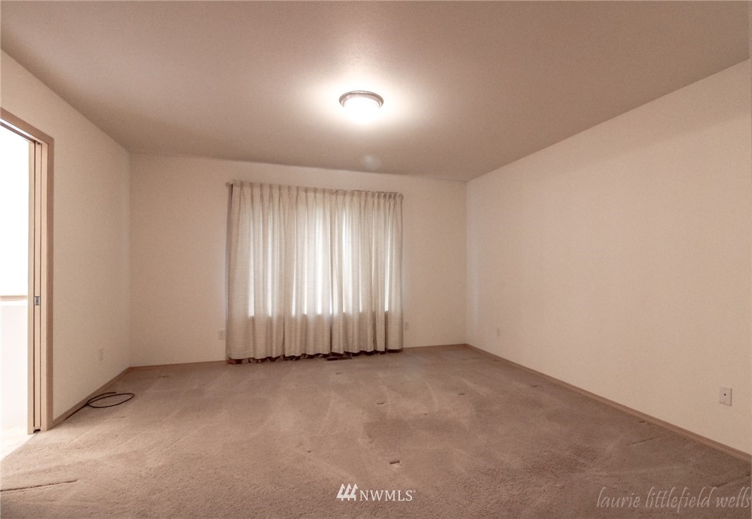 8831 Eagle Point Loop Road Southwest Lakewood, WA 98498 - Photo 15 of 25