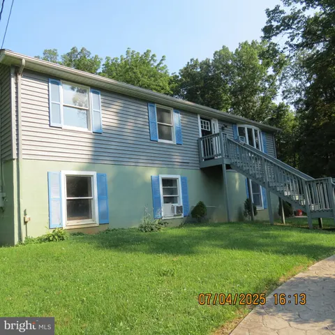 $360,000 | 6 Shady Oak Lane, Kearneysville, WV 25430