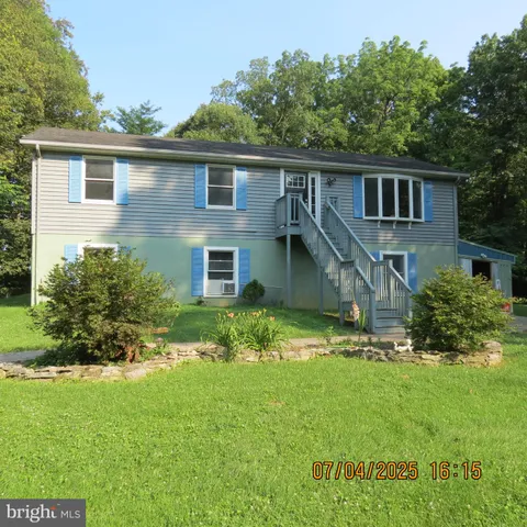 $360,000 | 6 Shady Oak Lane, Kearneysville, WV 25430