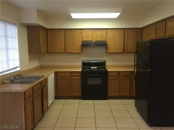 $1,250 | 7030 Burcot Avenue, Unit C105, Las Vegas, NV 89156