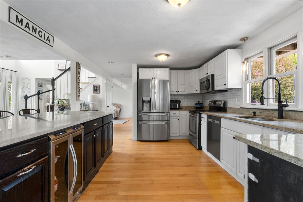 17 Stafford Road Danvers, MA 01923 - Photo 8 of 42
