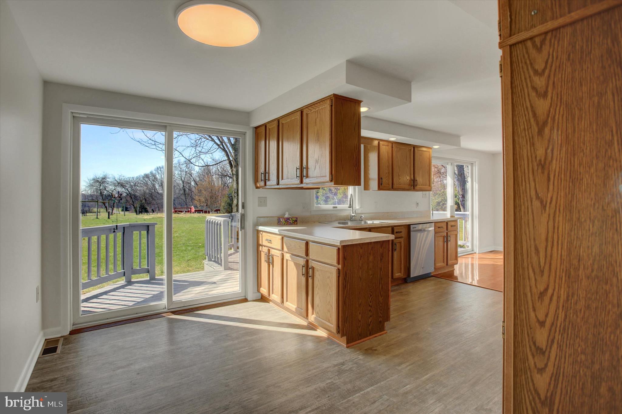 3994 West Weaver Road Greencastle, PA 17225 - Photo 8 of 61 Dining area