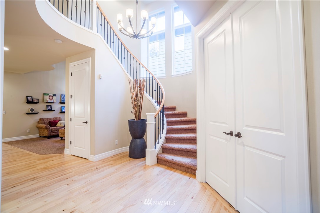 3514 156th Place Southeast Bothell, WA 98012 - Photo 2 of 25 Gallery Image 2