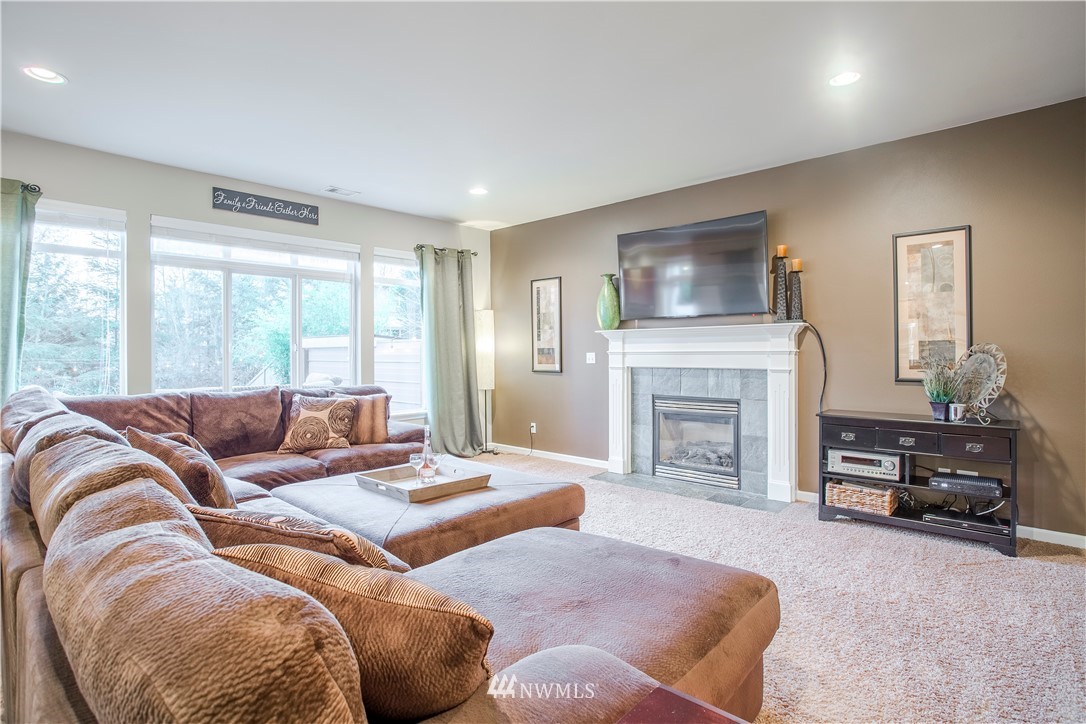 3514 156th Place Southeast Bothell, WA 98012 - Photo 9 of 25 Gallery Image 9