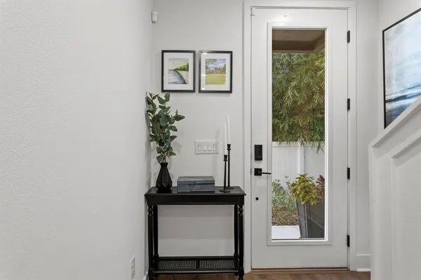 $1,100,000 | 2506 West Cleveland Street, Unit 10, Tampa, FL 33609