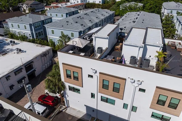 $1,100,000 | 2506 West Cleveland Street, Unit 10, Tampa, FL 33609