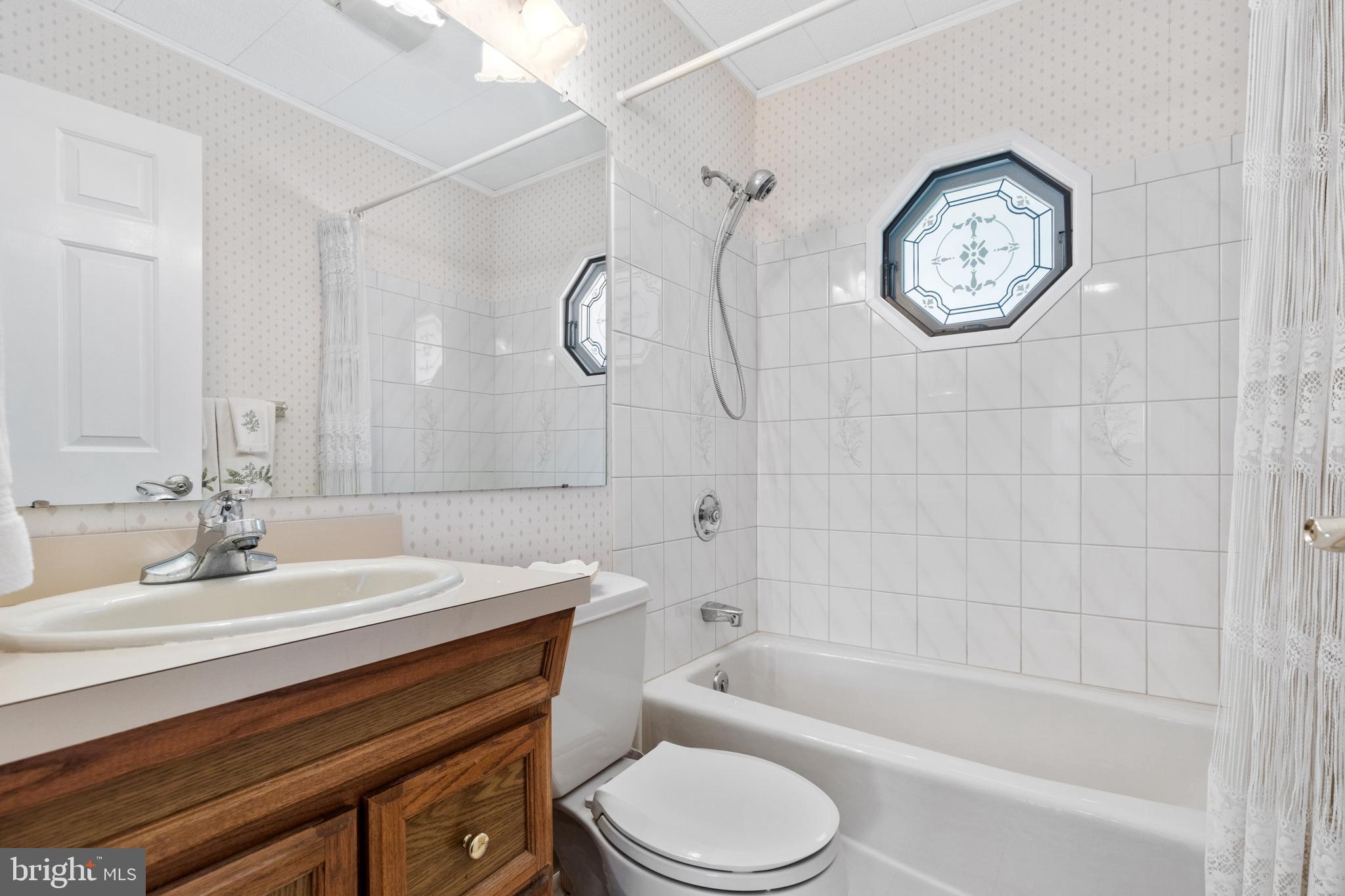 52 Conifer Road Levittown, PA 19057 - Photo 22 of 35