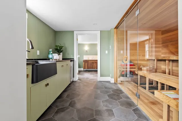 $4,395,000 | 58 Eastern Point Boulevard, Gloucester, MA 01930