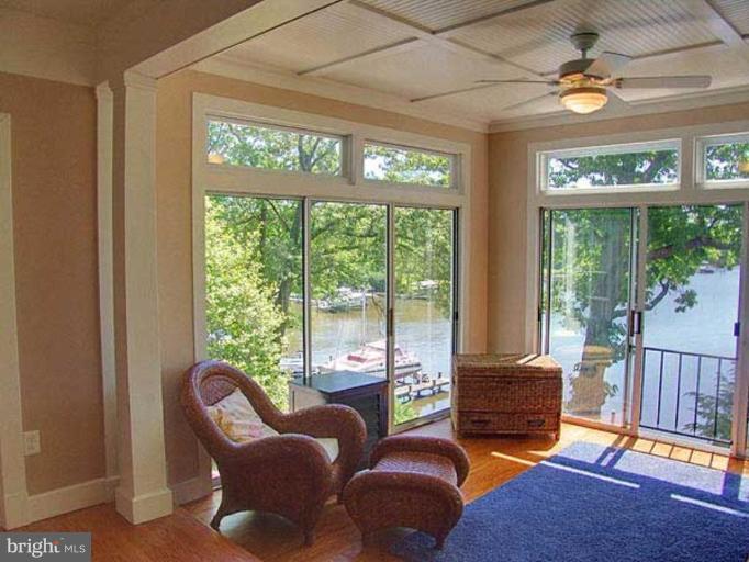 330 Riverside Road Edgewater, MD 21037 - Photo 11 of 26 a living room with furniture and a window