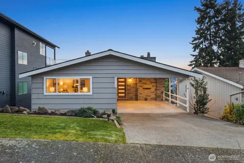 a front view of house with yard